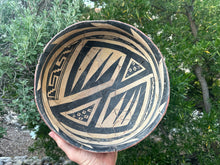 Load image into Gallery viewer, Salado Cliff Polychrome Bowl
