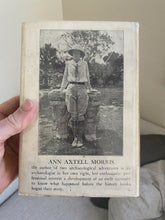 Load image into Gallery viewer, Digging In The Southwest 1st Edition 1933 Ann Axtell Morris DJ Rare
